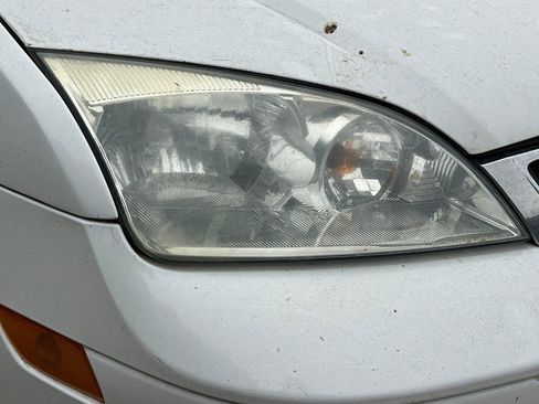 Used 2007 Ford Focus S FWD image 9