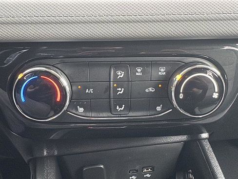 Used 2026 Chevrolet TrailBlazer LT w/ LT Cold Weather Package FWD image 25