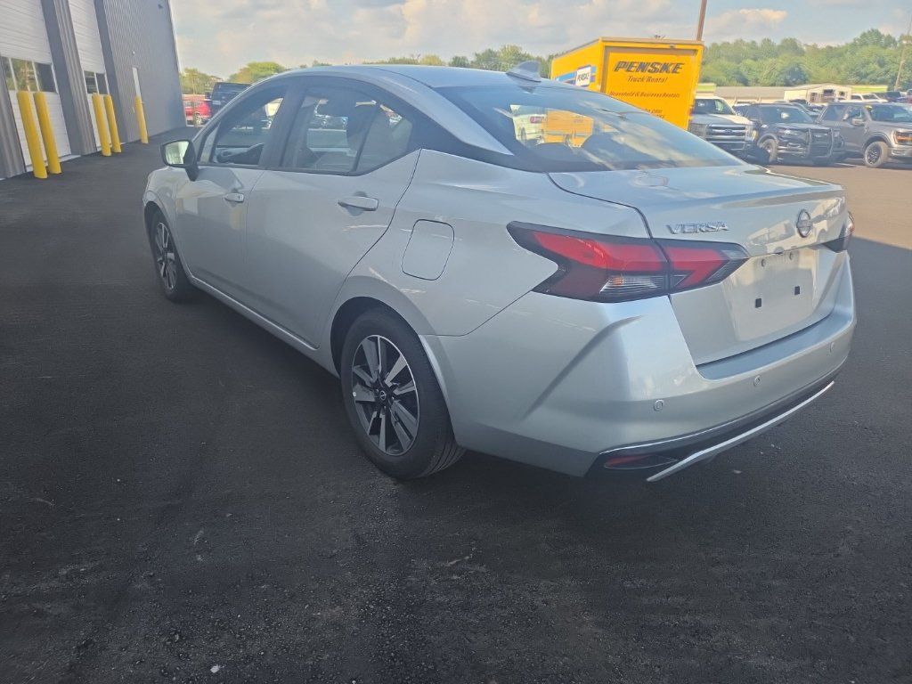 Used 2025 Nissan Versa SV FWD image 7