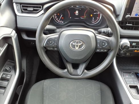 Used 2024 Toyota RAV4 XLE image 6