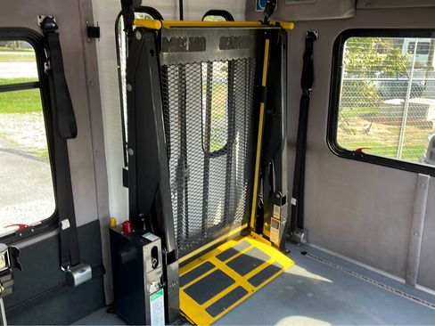 Used 2015 Chevrolet Express 3500 w/ Shuttle Bus Package image 34