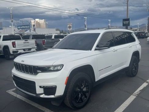 Used 2023 Jeep Grand Cherokee L Limited image 1