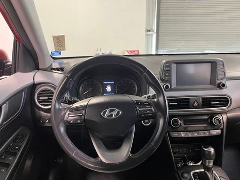 Used 2020 Hyundai Kona Limited FWD image 21