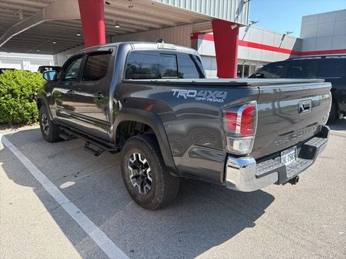 Used 2020 Toyota Tacoma TRD Off-Road AWD/4WD image 6