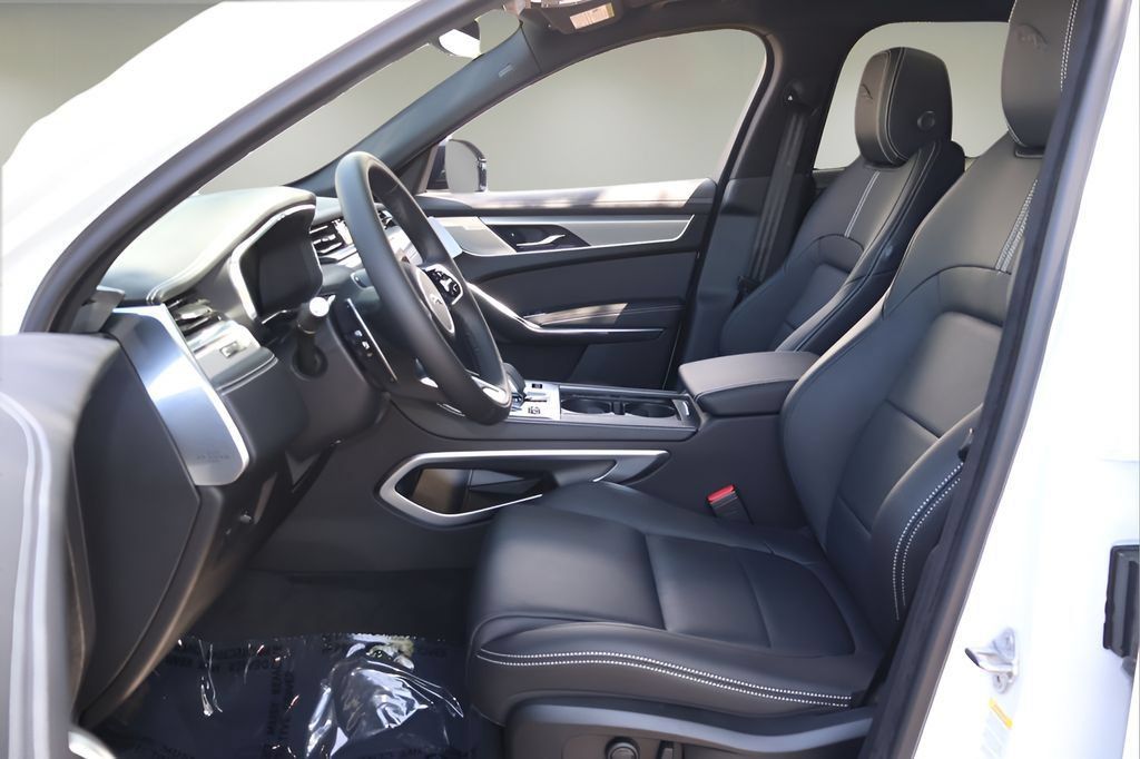 New 2026 Jaguar F-PACE R-Dynamic S AWD/4WD image 12
