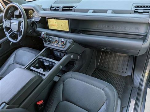 Certified 2023 Land Rover Defender 90 X-Dynamic SE image 22