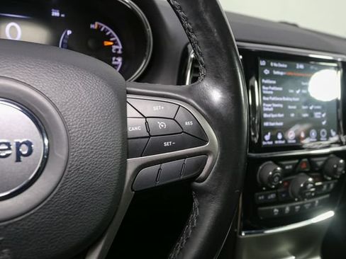 Used 2019 Jeep Grand Cherokee Limited AWD/4WD image 34