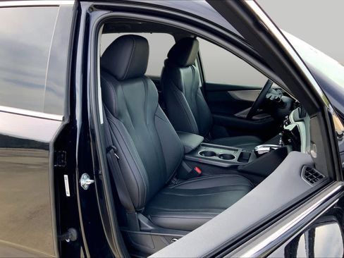 Used 2026 Acura MDX w/ Technology Package FWD image 9