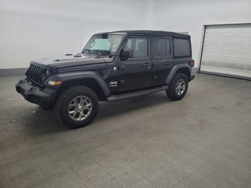 Used 2020 Jeep Wrangler Unlimited Sport AWD/4WD image 2