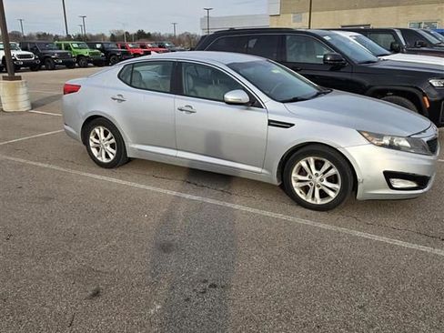 Used 2013 Kia Optima EX image 2