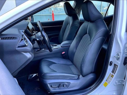 Used 2023 Toyota Camry SE w/ Blackout Package (TMS) FWD image 21