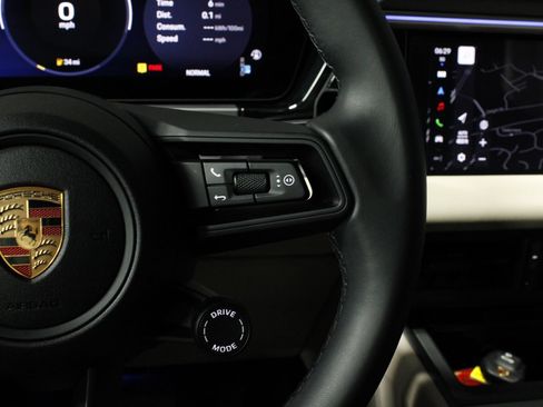 Certified 2025 Porsche Macan 4 Electric AWD/4WD image 27