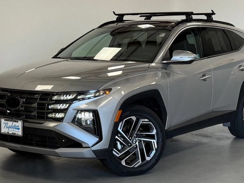 Certified 2025 Hyundai Tucson Limited AWD/4WD image 1