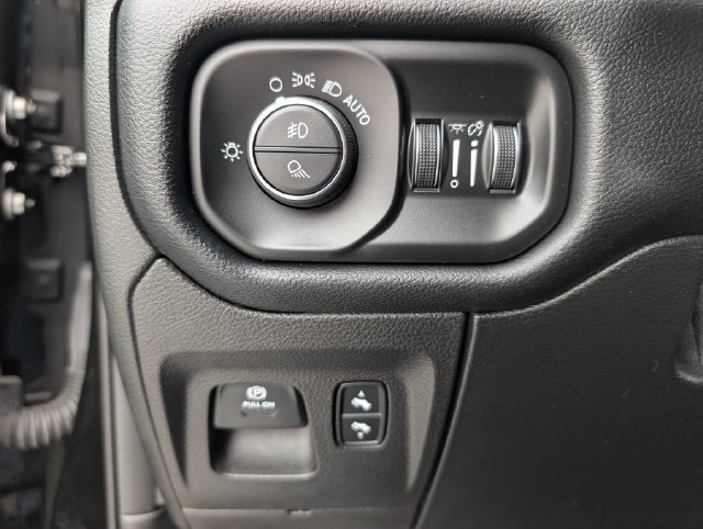 Used 2021 RAM 1500 Laramie AWD/4WD image 21