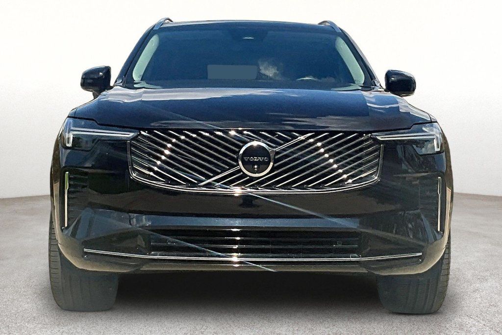 Certified 2026 Volvo XC90 B6 Plus AWD/4WD image 4