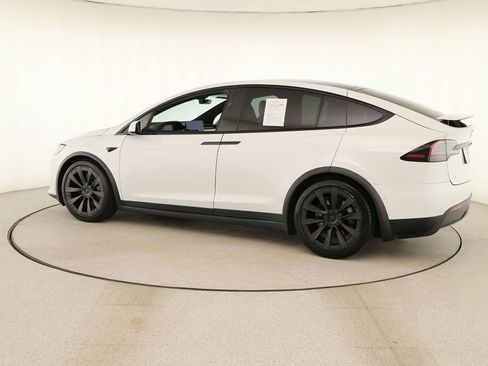 Used 2022 Tesla Model X AWD/4WD image 3