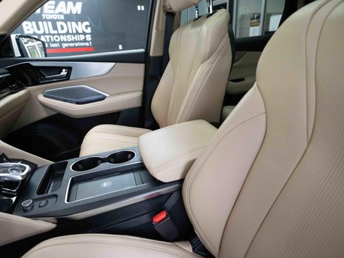 Used 2026 Acura MDX SH-AWD w/ Technology Package image 10