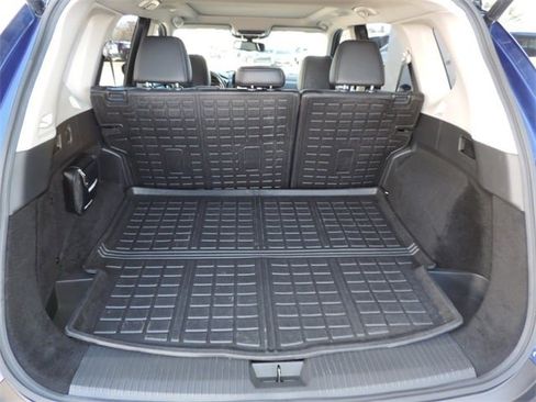 Used 2021 Nissan Rogue Platinum image 19