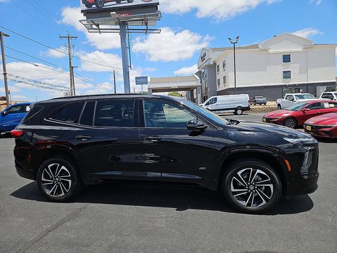 Used 2025 Buick Enclave Sport Touring w/ Super Cruise Package FWD image 6