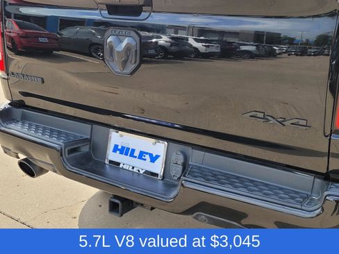 Used 2023 RAM 1500 Laramie AWD/4WD image 6