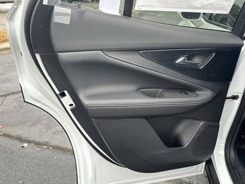 New 2026 Chevrolet Blazer EV LT image 20