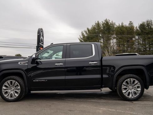 Used 2022 GMC Sierra 1500 Denali w/ Denali Premium Package image 3