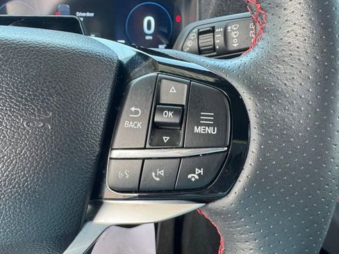 Used 2025 Ford Explorer ST-Line w/ ST-Line Street Pack image 17