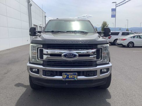 Used 2017 Ford F350 XLT w/ XLT Value Package AWD/4WD image 9