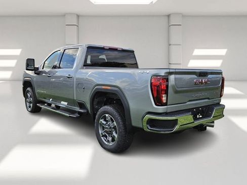 New 2026 GMC Sierra 2500 SLE w/ SLE Value Package; image 3