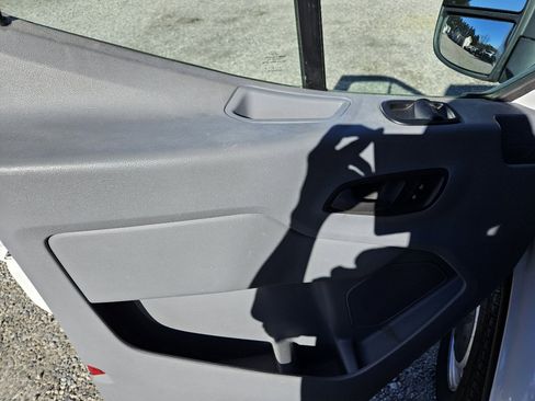 Used 2016 Ford Transit 250 148 High Roof Extended image 12