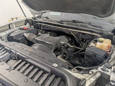 Used 2022 Chevrolet Silverado 2500 LT w/ Convenience Package image 35