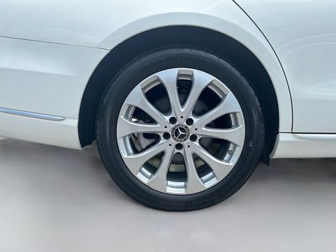 Used 2018 Mercedes-Benz E 300 image 12