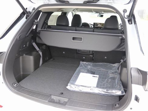 New 2025 Mitsubishi Outlander SE image 4