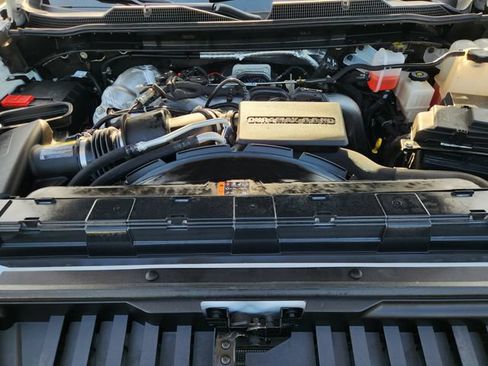 Used 2025 Chevrolet Silverado 2500 LT w/ Convenience Package AWD/4WD image 31