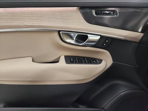 New 2026 Volvo XC90 B6 Plus w/ Protection Package Premier AWD/4WD image 24