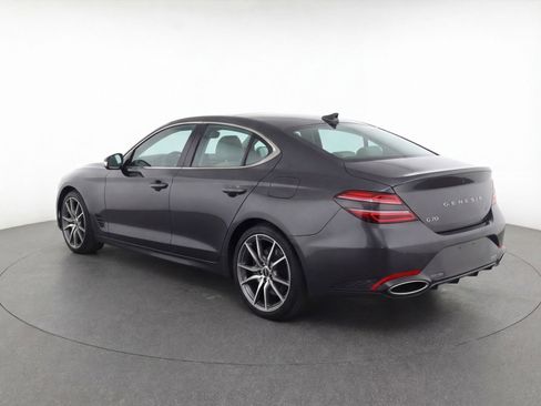 Used 2025 Genesis G70 2.5T image 6