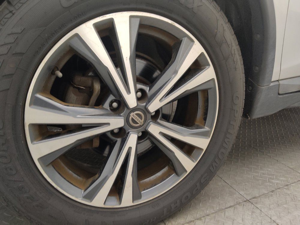Used 2018 Nissan Rogue SL FWD image 31