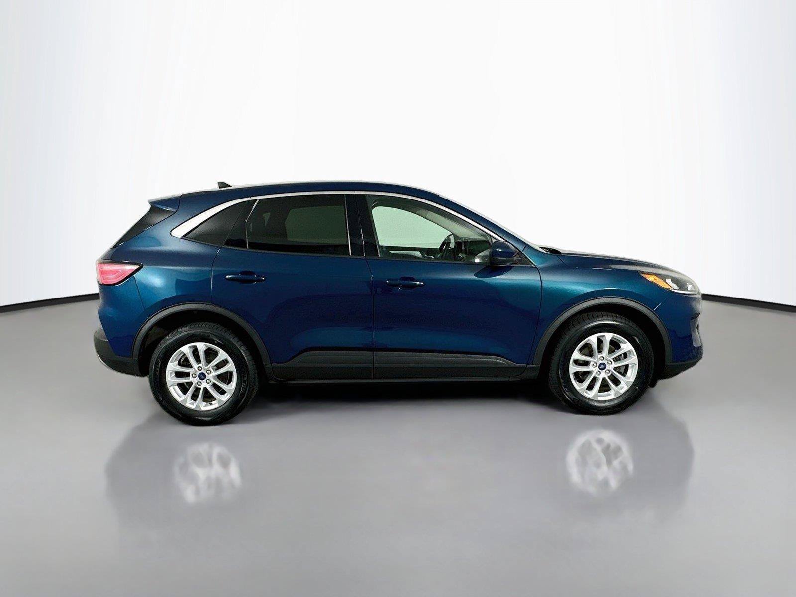 Used 2020 Ford Escape SE AWD/4WD image 17