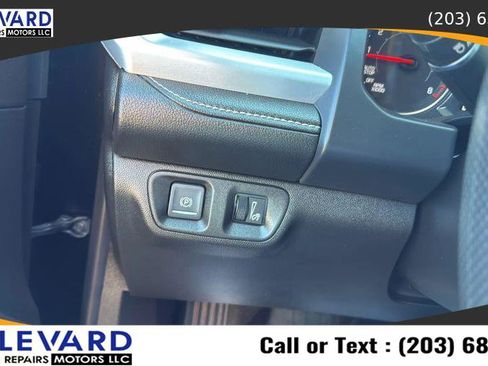 Used 2021 GMC Acadia SLE w/ Driver Convenience Package image 23