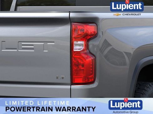 New 2026 Chevrolet Silverado 3500 LT image 12