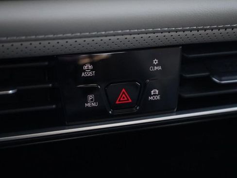 New 2026 Volkswagen Atlas SEL Premium R-Line image 17