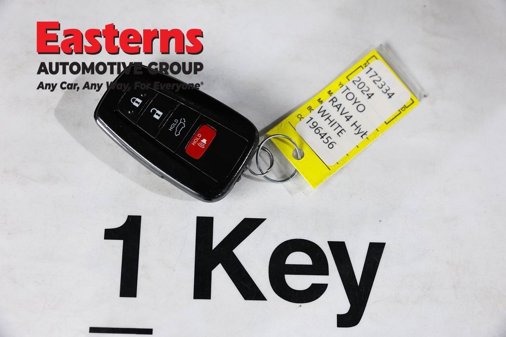 Used 2024 Toyota RAV4 XLE w/ Convenience Package AWD/4WD image 28