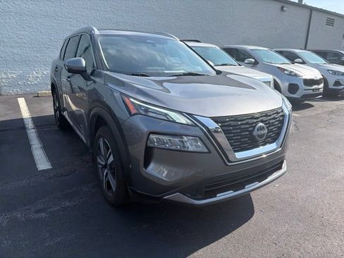 Used 2023 Nissan Rogue SL w/ SL Premium Package AWD/4WD image 3