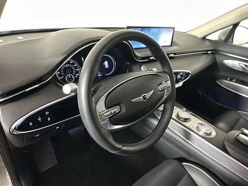 Used 2024 Genesis GV70 2.5T w/ Advanced Package AWD/4WD image 15