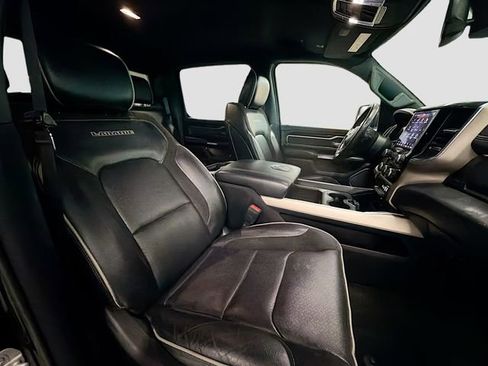 Used 2019 RAM 1500 Laramie image 24