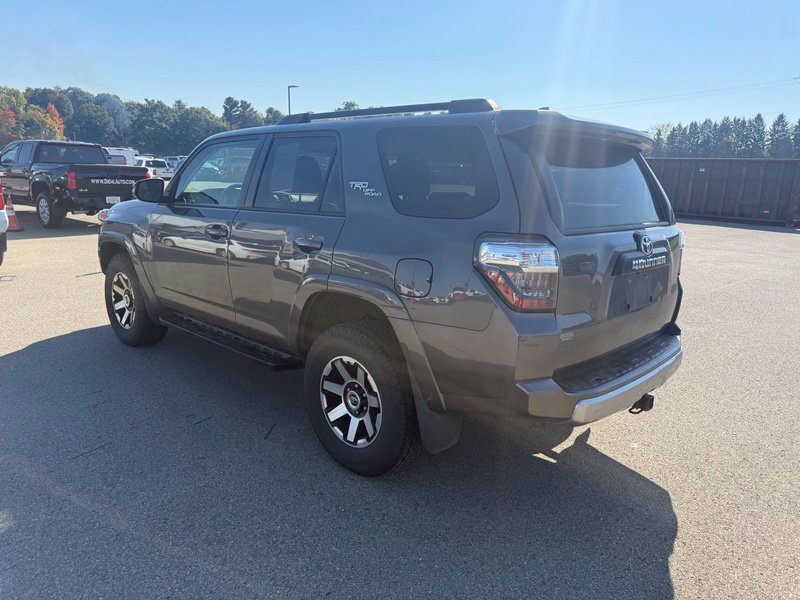 Used 2022 Toyota 4Runner TRD Off-Road Premium AWD/4WD image 16