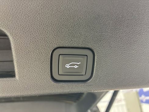 Used 2026 GMC Acadia Elevation w/ Elevation Premium Package AWD/4WD image 41