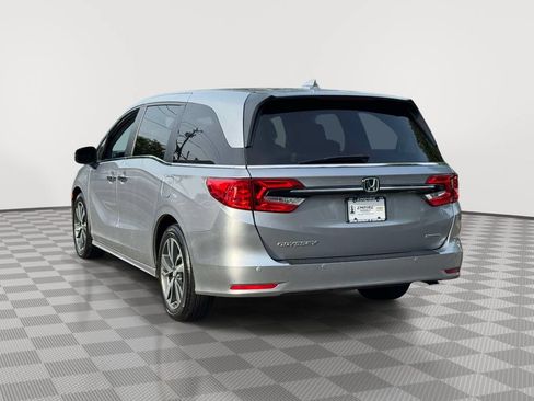 Used 2023 Honda Odyssey Touring image 4