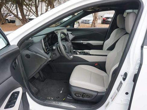 Used 2025 Lexus RX 350 F Sport w/ Convenience Package FWD image 2