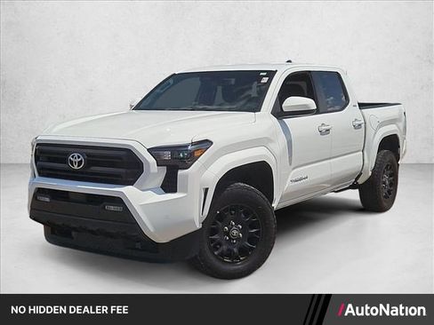Used 2024 Toyota Tacoma SR5 AWD/4WD image 1